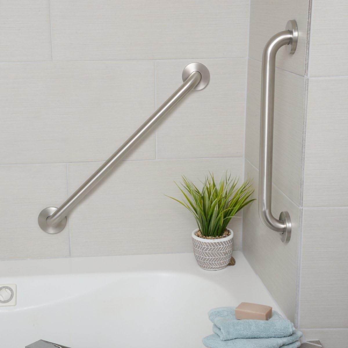 Amazon Basics Bathroom Handicap Safety Grab Bar, 24-inch Length, 1.25 Inch Diameter, Shower, 500LBs Capacity, ADA Compliant, Stainless Steel